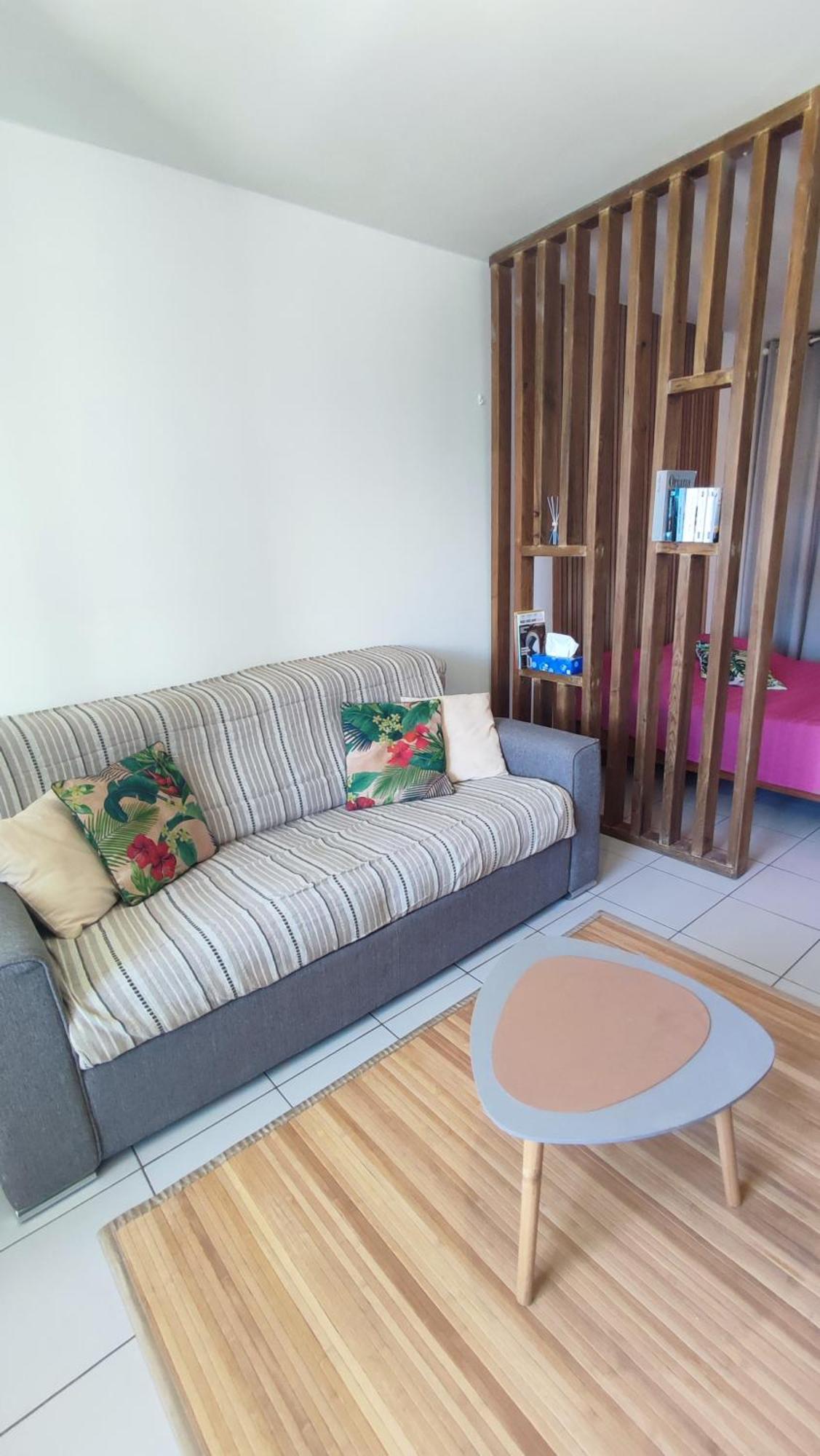 Les Franciseas Apartment Saint-Gilles-les Bains Ngoại thất bức ảnh